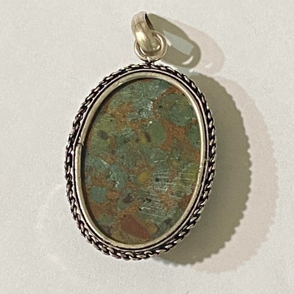 Handmade Natural Ocean Green Jasper Gems Stone Pendant. - Picture 2 of 4